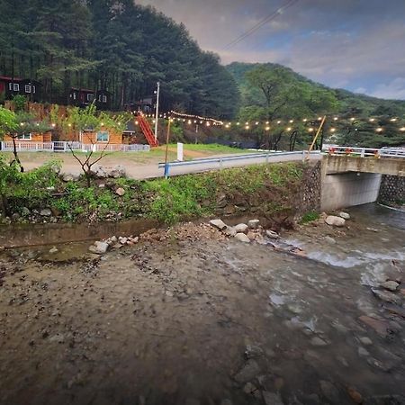 Hongcheon Gongjaksan Recreational Forest Pension Dış mekan fotoğraf